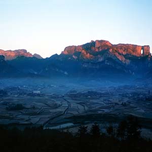 张家界天门山天门洞一日游